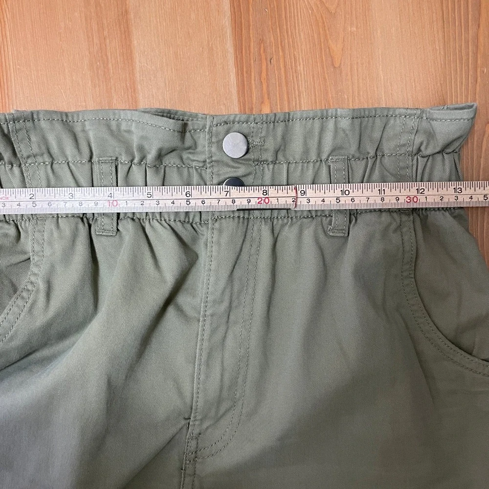 H&M Olive Green Cotton Twill Paperbag Waist Shorts High Rise Cuffed Gorp Women 6